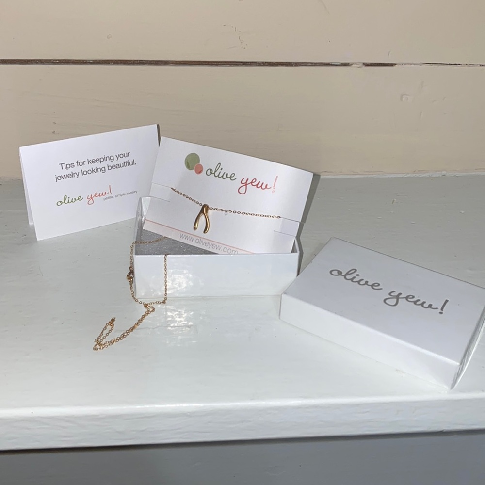 Gold plated wishbone necklace. NWT good luck charm